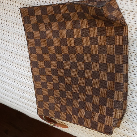💯AUTHENTIC ⭐️⭐️⭐️Louis Vuitton - Picture 1 of 7